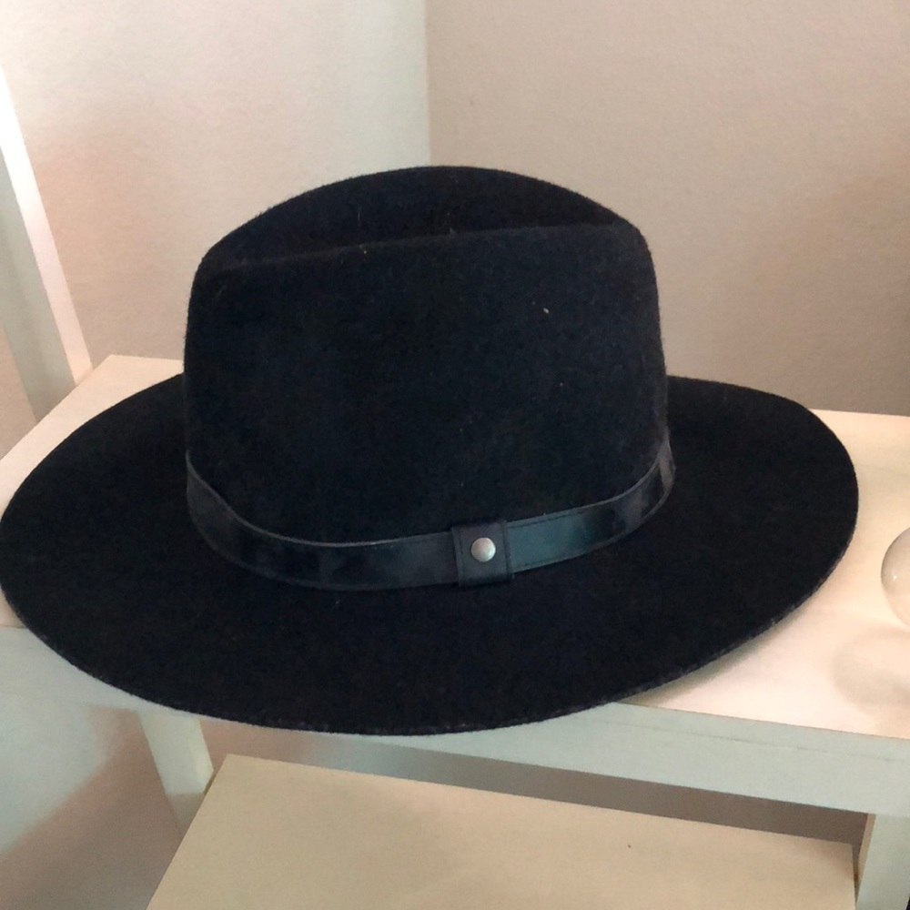 100% wool black hat